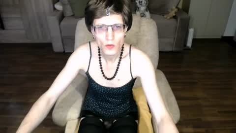Clementine online show from July 19, 8:51 am