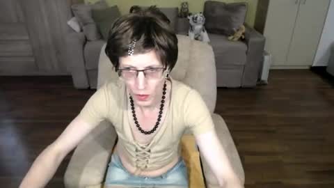 Clementine online show from July 24, 10:02 am