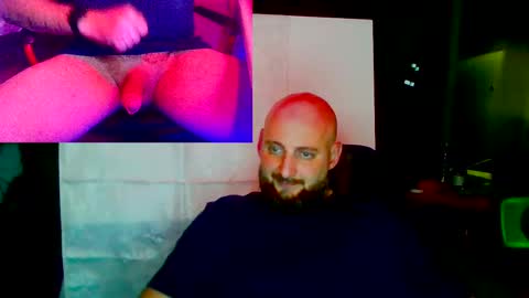 Snapshot of twardyidlugi chatting on February 16, 2:09 am twardyidlugi online show from February 16, 2:09 am