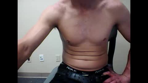 Snapshot of twayne29x chatting on November 13, 7:40 am twayne29x online show from November 13, 7:40 am