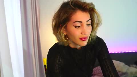 MayCarrey online show from October 6, 9:07 am