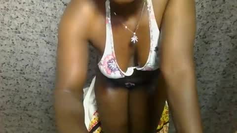 Snapshot of twerker_lyly chatting on October 9, 7:56 pm twerker_lyly online show from October 9, 7:56 pm