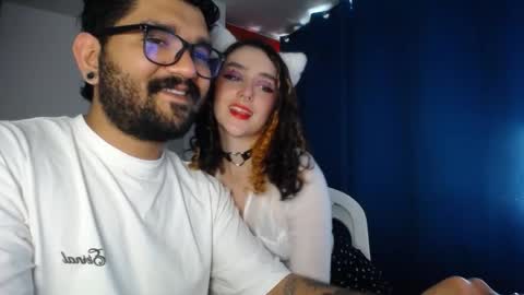 TwinFlamesXX online show from March 6, 4:25 pm