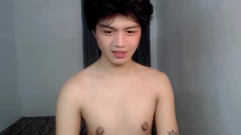 Snapshot of twink_blaze chatting on October 20, 3:18 am BLAZE online show from October 20, 3:18 am