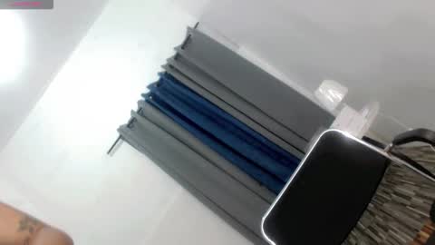 Snapshot of twink_blaze chatting on November 26, 10:11 pm BLAZE online show from November 26, 10:11 pm