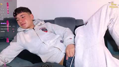 Mr Daren online show from October 23, 5:33 pm