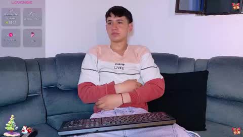 Mr Daren online show from December 15, 8:02 pm