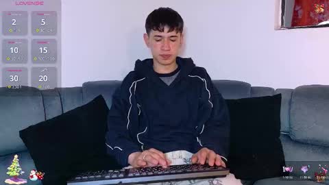 Mr Daren online show from December 18, 7:20 pm