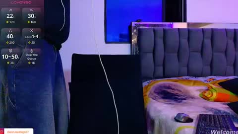 Snapshot of twink_daren chatting on July 18, 2:27 am Mr Daren online show from July 18, 2:27 am