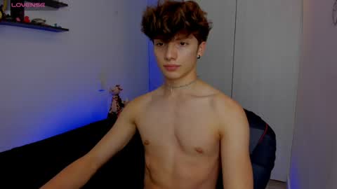 jhony online show from May 18, 3:02 am