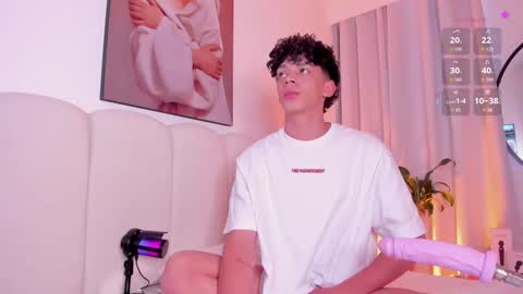 Lion online show from October 1, 8:48 pm