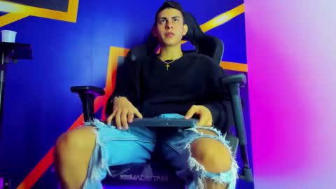 Snapshot of twink_scott19 chatting on November 30, 4:49 am twink_scott19 online show from November 30, 4:49 am