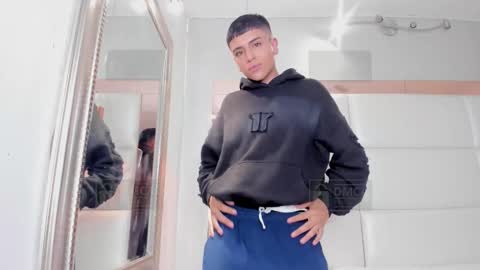 AIDEN online show from March 19, 1:42 am