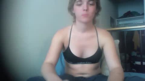 twinkl3toz3 online show from May 2, 11:54 pm