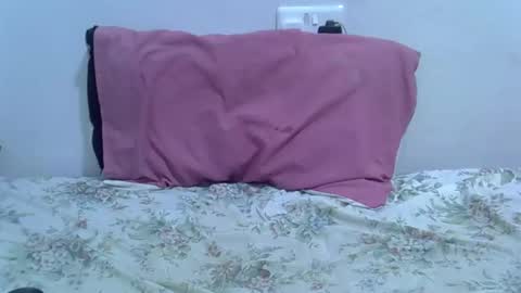 Snapshot of twinkle_tia chatting on September 19, 2:18 pm BABY TIA online show from September 19, 2:18 pm