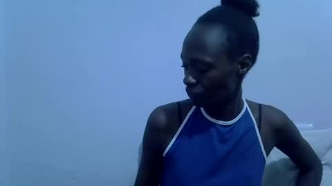 Snapshot of twinkle_tia chatting on September 24, 12:25 am BABY TIA online show from September 24, 12:25 am