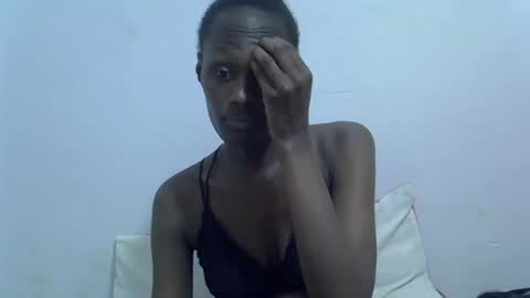 Snapshot of twinkle_tia chatting on September 28, 3:23 am BABY TIA online show from September 28, 3:23 am