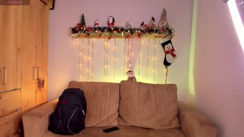 Snapshot of twinksboys_23 chatting on November 29, 7:39 pm twinksboys_23 online show from November 29, 7:39 pm