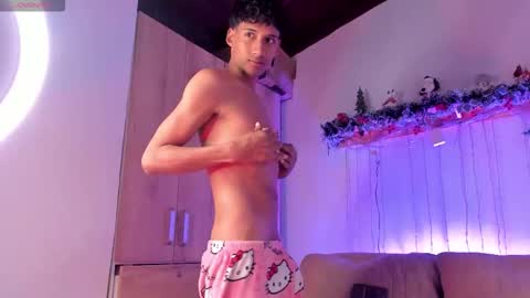 twinksboys_23 online show from February 5, 12:54 pm