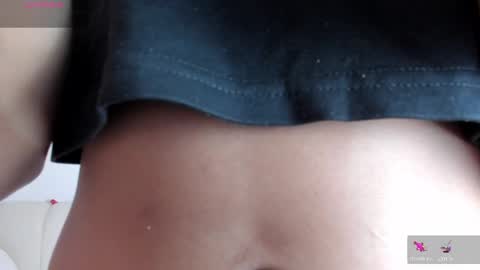 Snapshot of twinksboys_23 chatting on June 5, 3:29 pm twinksboys_23 online show from June 5, 3:29 pm