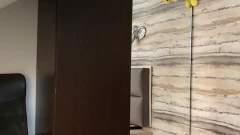 twinslovers_ online show from January 8, 1:08 am