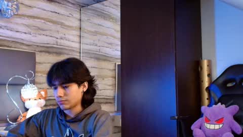 twinslovers_ online show from March 18, 3:31 am