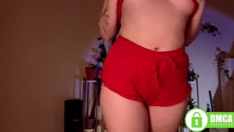 Snapshot of twix_girl chatting on March 5, 7:06 pm Stranger online show from March 5, 7:06 pm