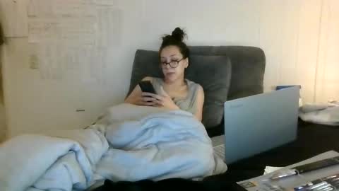 Snapshot of twizzytoxic22 chatting on October 22, 6:51 pm twizzytoxic22 online show from October 22, 6:51 pm