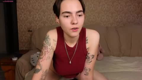 Snapshot of twobabesweet chatting on June 18, 9:14 am Welcome guys We Lili and Vic PVT open online show from June 18, 9:14 am