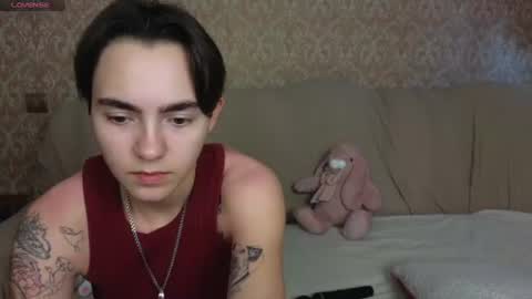 Snapshot of twobabesweet chatting on July 2, 2:55 am Welcome guys We Lili and Vic PVT open online show from July 2, 2:55 am