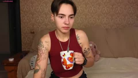 Snapshot of twobabesweet chatting on July 10, 7:56 am Welcome guys We Lili and Vic PVT open online show from July 10, 7:56 am