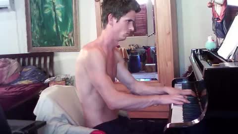 Snapshot of twoforallprivate chatting on January 4, 6:30 pm TobeBritta online show from January 4, 6:30 pm