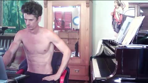 Snapshot of twoforallprivate chatting on October 19, 1:45 pm TobeBritta online show from October 19, 1:45 pm