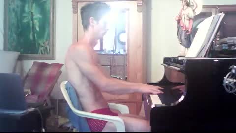 Snapshot of twoforallprivate chatting on December 18, 8:26 pm TobeBritta online show from December 18, 8:26 pm