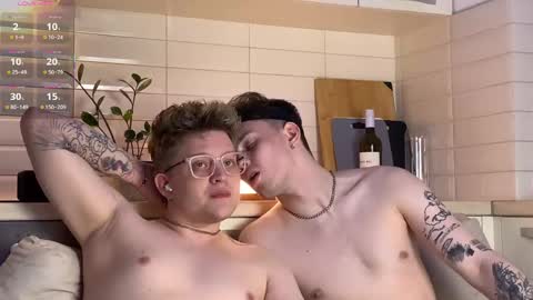 Noah blonde and Josh dark hair Nike guy online show from June 8, 6:08 pm