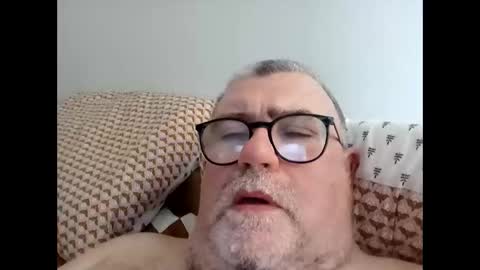 twohats2810 online show from February 28, 3:46 pm