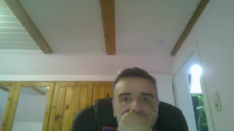 twoperes online show from May 16, 5:26 am