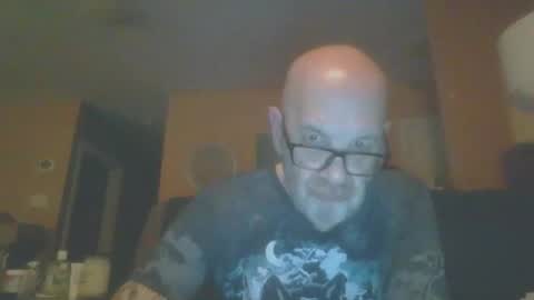 Snapshot of twstone chatting on December 2, 4:42 am twstone online show from December 2, 4:42 am