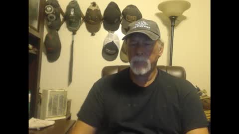 Snapshot of txlobo60 chatting on March 25, 11:44 pm txlobo60 online show from March 25, 11:44 pm