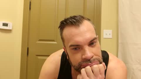 Snapshot of ty_lerdavid chatting on November 21, 9:46 pm TylerDavid online show from November 21, 9:46 pm