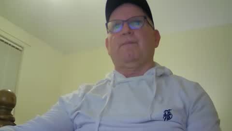 Snapshot of tybilly1 chatting on December 21, 10:17 pm tybilly1 online show from December 21, 10:17 pm