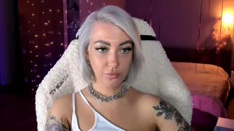 Miley online show from March 12, 3:18 pm