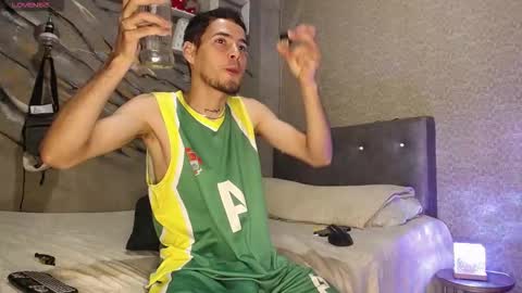 tyl3r_coop3r online show from February 18, 3:30 pm