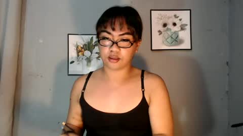 Snapshot of tyla_23 chatting on June 27, 2:38 am Tyla online show from June 27, 2:38 am