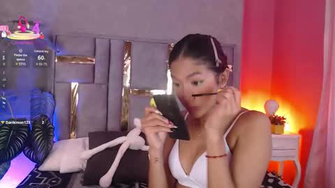 Snapshot of tyla_ks chatting on December 13, 8:25 pm tyla_ks online show from December 13, 8:25 pm