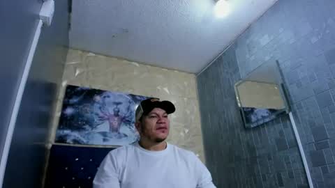 Tyleer Scot online show from June 10, 2:38 pm