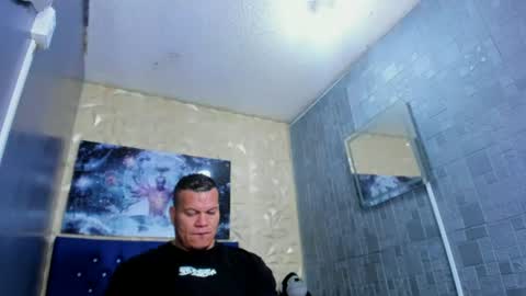 Tyleer Scot online show from June 15, 1:46 pm