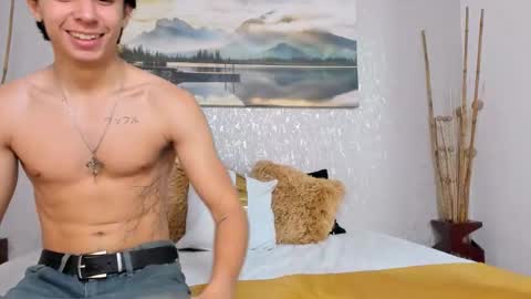 Snapshot of tyler_durtenn chatting on November 14, 4:00 am Tyler online show from November 14, 4:00 am