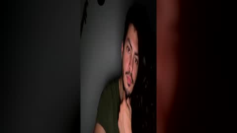 Snapshot of tylerarias chatting on June 21, 8:33 pm tylerarias online show from June 21, 8:33 pm