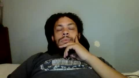 Snapshot of tylerburns318 chatting on June 12, 4:22 am tylerburns318 online show from June 12, 4:22 am